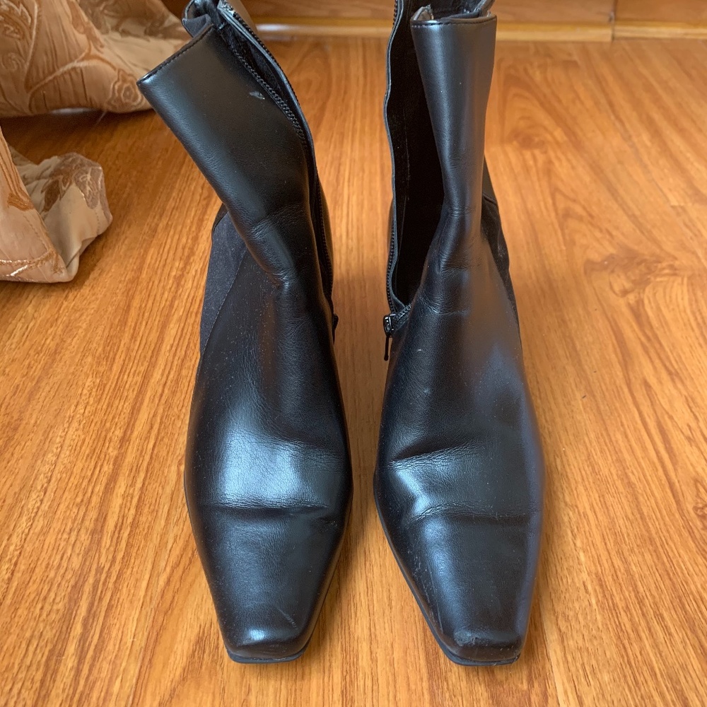 Liz Claiborne Leather Black Booties